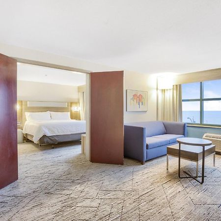 Holiday Inn Express - Gulfport Beach By Ihg Екстер'єр фото