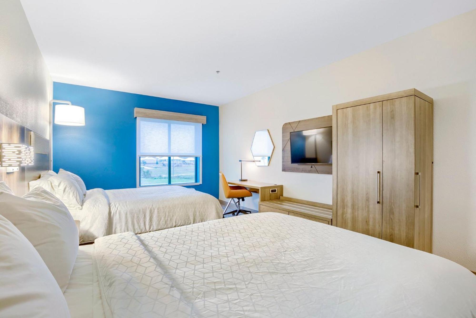 Holiday Inn Express - Gulfport Beach By Ihg Екстер'єр фото